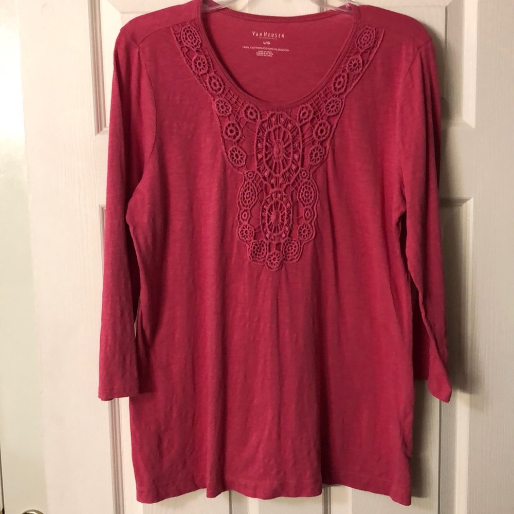 Rose top W/ 3/4 sleeves